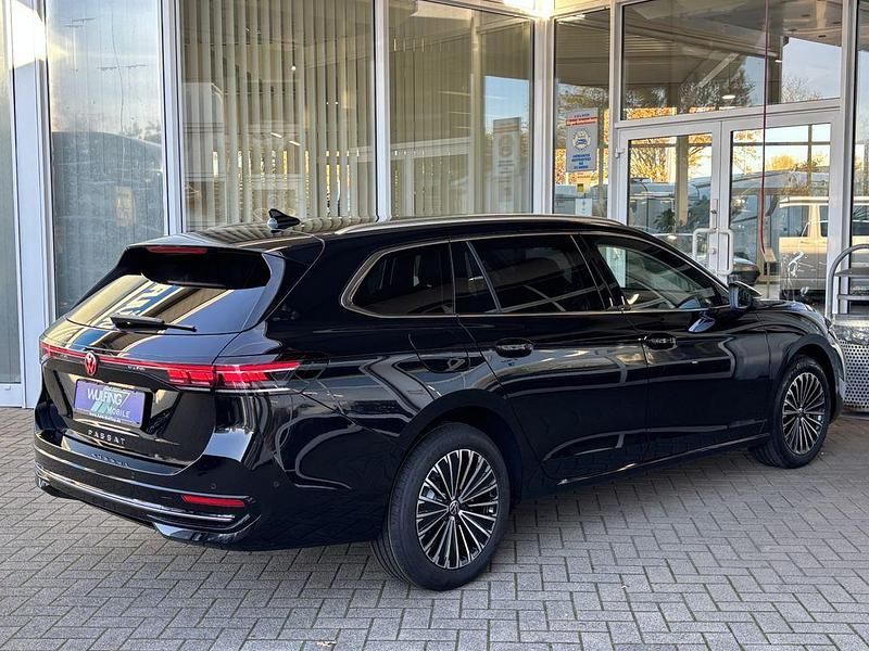 Nowe VW Passat Elegance 150 KM (110 kW) 2025 Czarny Kombi