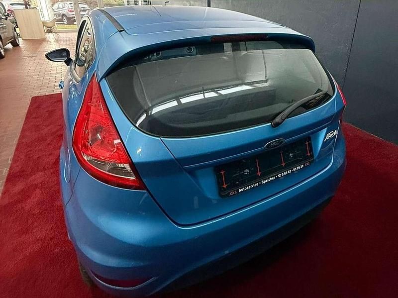 Gebraucht Ford Fiesta Trend 82 PS (60 kW) 2009 Blau Kleinwagen