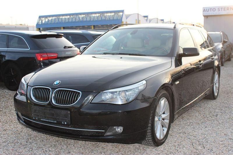 Gebraucht BMW 525 Lifestyle 197 PS (144 kW) 2008 Schwarz Kombi