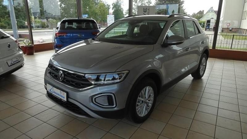 Gebraucht VW T-Roc Life 150 PS (110 kW) 2022 Pyrit silber SUV