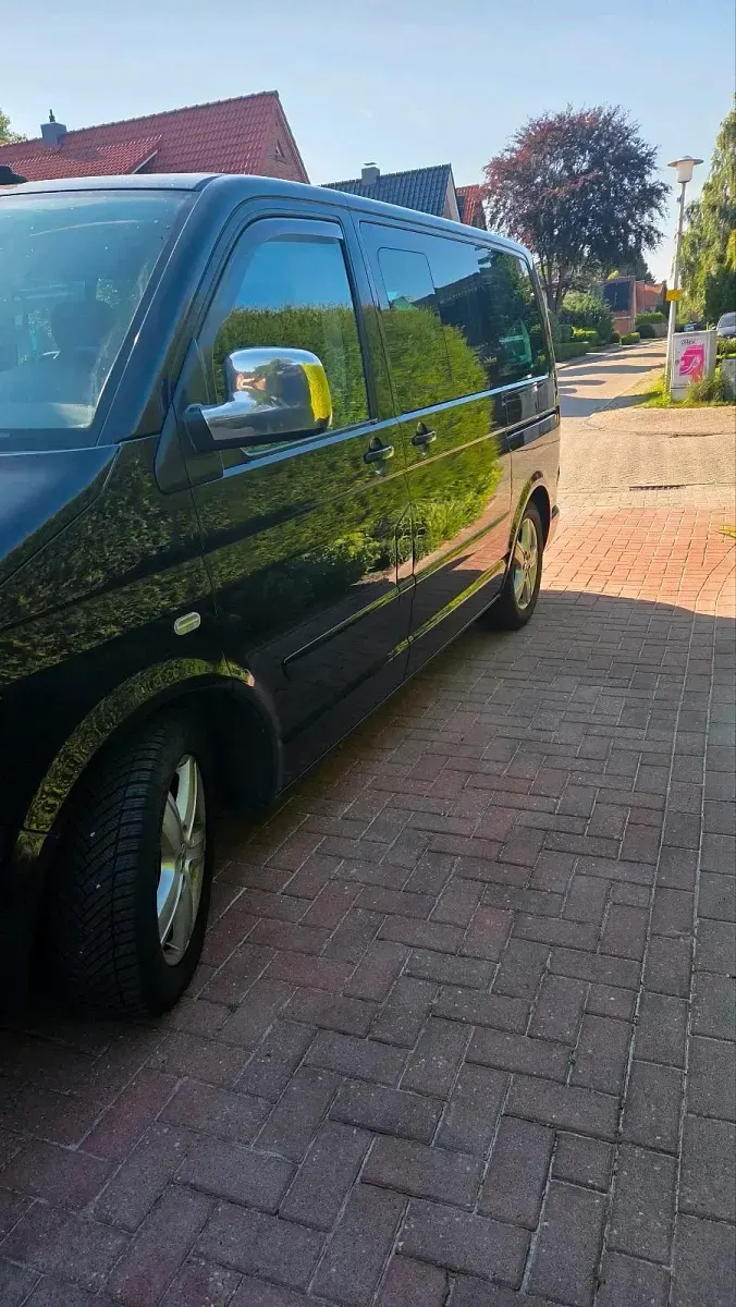 Gebraucht VW Multivan 131 PS (96 kW) 2007 Schwarz Van / Kleinbus