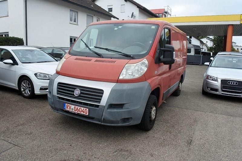 Rot Gebraucht 2011 Fiat Ducato Van | 4.999 € (Superpreis) - Bild 1/4