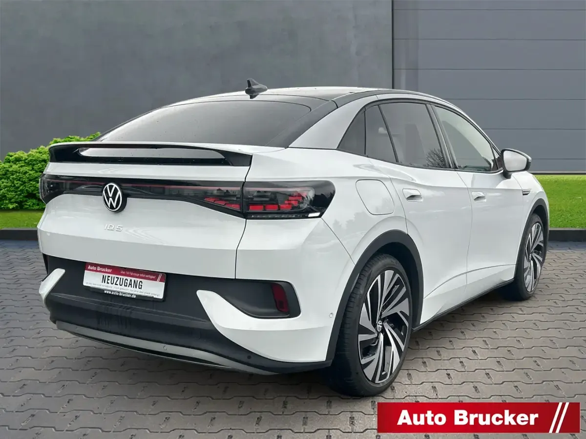 Gebraucht VW ID.5 Pro Performance 150 kW (204 PS) 2023 Gletscherweiß metallic SUV