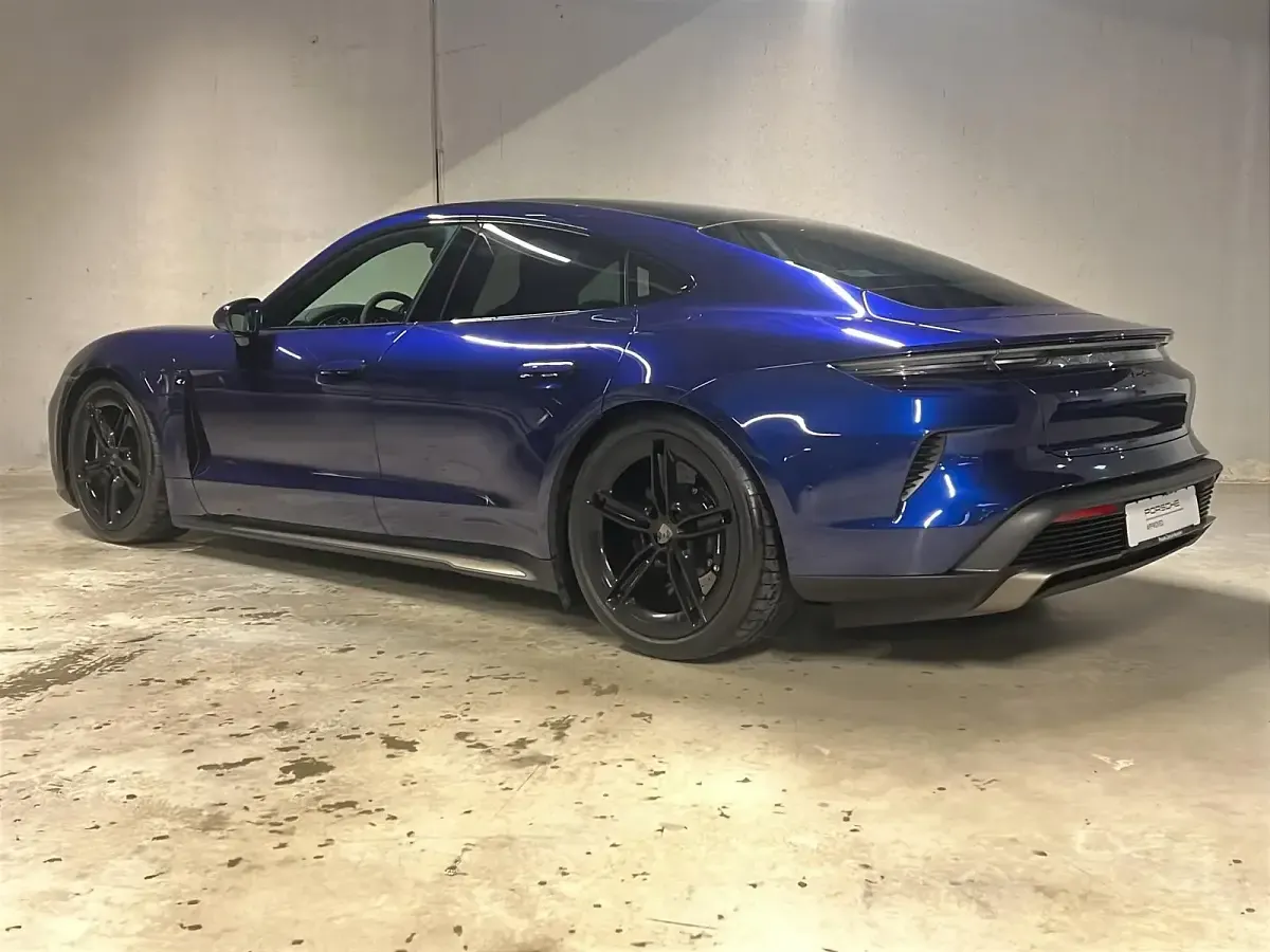 Gebraucht Porsche Taycan Turbo S 700 kW (952 PS) 2024 Blau Limousine