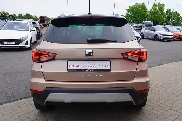 Gebraucht Seat Arona XCELLENCE 116 PS (85 kW) 2019 "mystic" magenta SUV
