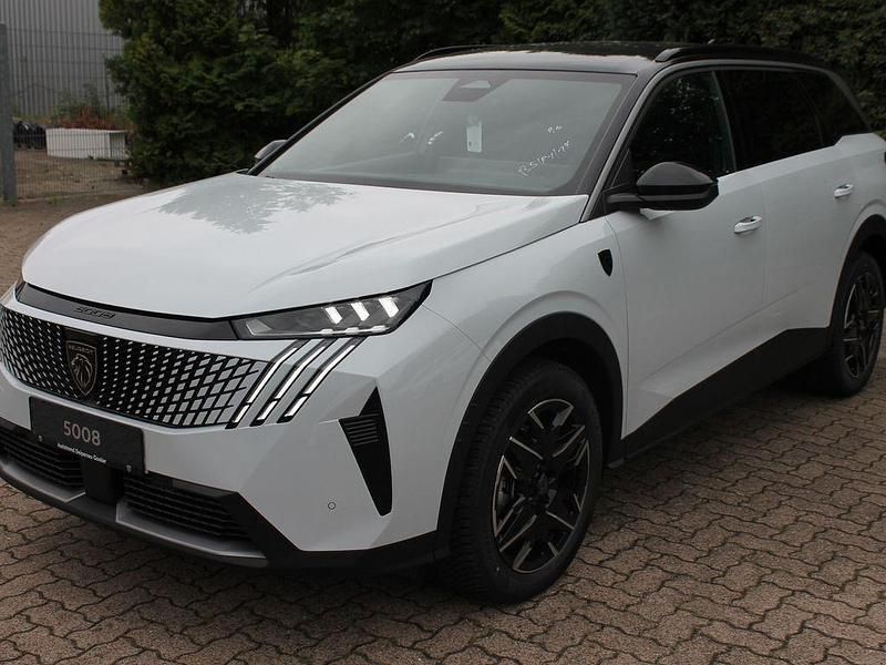 Weiß Neu 2025 Peugeot 5008 GT Van / Kleinbus | 47.890 € (Teuer) - Bild 1/4