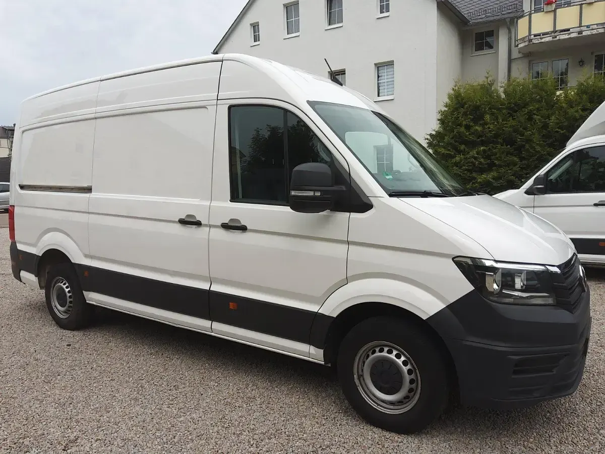 Second-hand VW Crafter 140 CP (102 kW) 2020 Alb Van