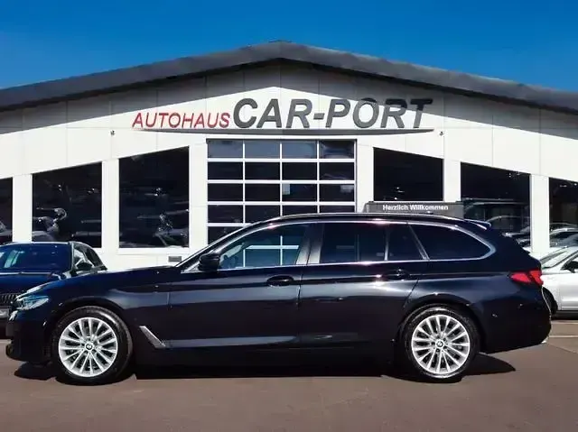 Używany BMW 520 Performance 190 KM (139 kW) 2021 Czarny Sedan/Limuzyna