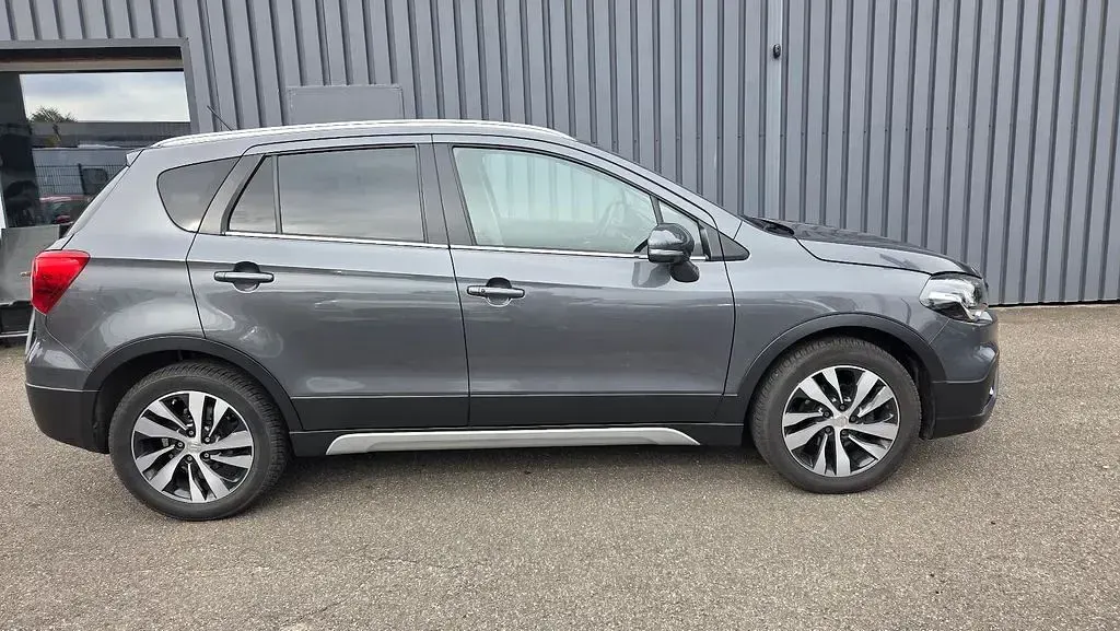 Gebraucht Suzuki SX4 S-Cross Comfort+ 140 PS (102 kW) 2018 Grau SUV