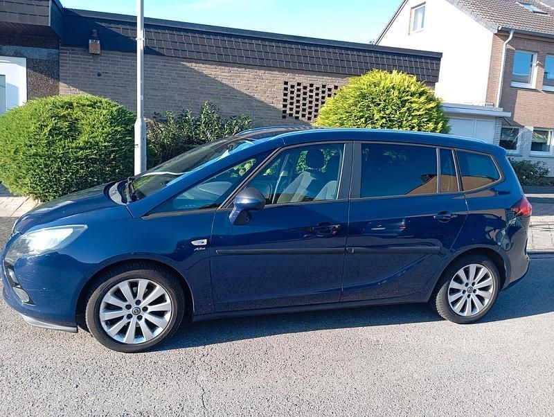 Blau Gebraucht 2013 Opel Zafira Tourer Active Van / Kleinbus | 2.900 € (Fairer Preis) - Bild 1/4