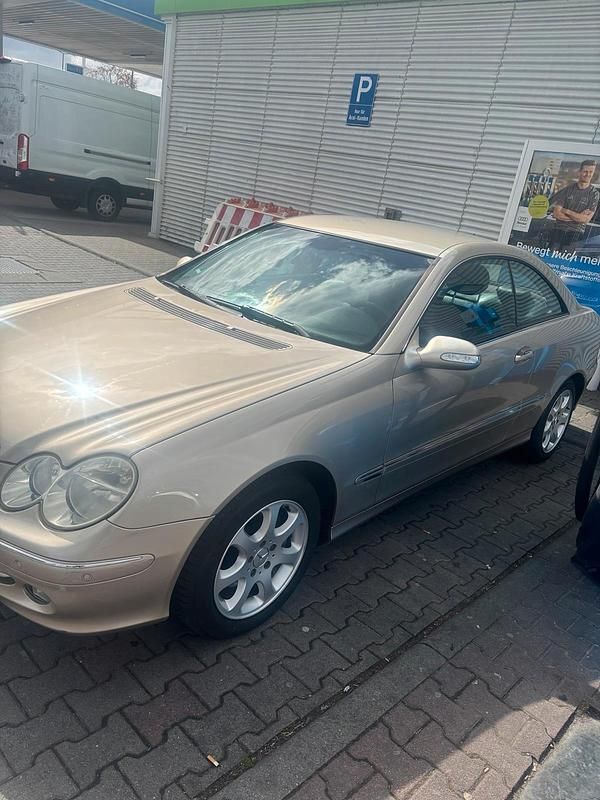 Gebraucht Mercedes CLK240 170 PS (125 kW) 2004 Beige Coupé
