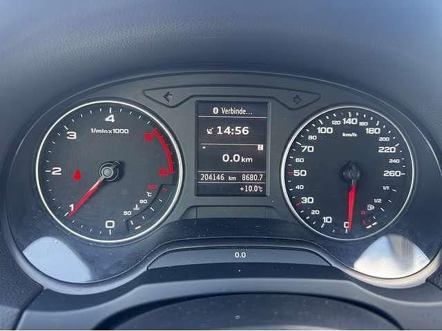 Gebraucht Audi A3 Attraction 105 PS (77 kW) 2014 Phantomschwarz perleffekt Kleinwagen