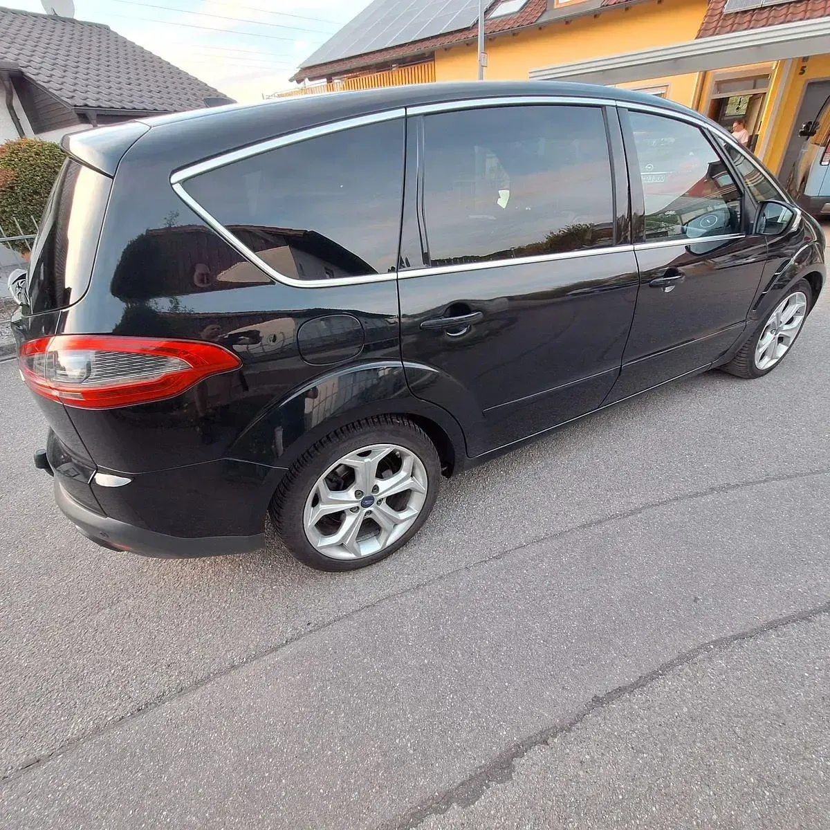 Gebraucht Ford S-MAX Titanium X 200 PS (147 kW) 2011 Schwarz Van / Kleinbus