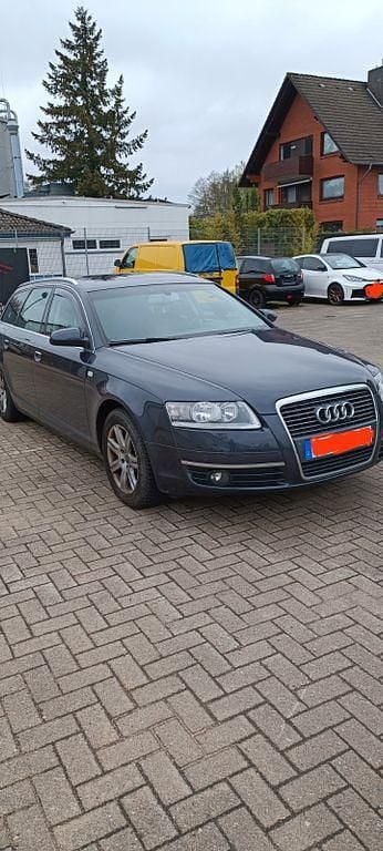 Violet Gebraucht 2005 Audi A6 Kombi | 2.800 € (Guter Preis) - Bild 1/4