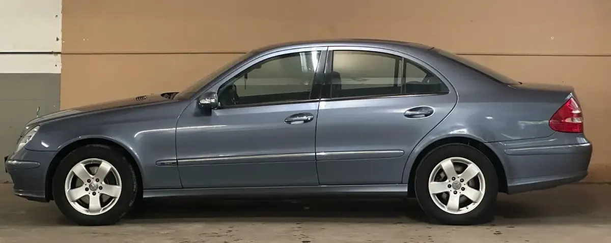Gebraucht Mercedes E280 Avantgarde 190 PS (139 kW) 2006 Blau Limousine
