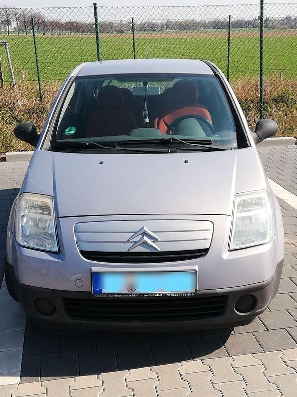 Gebraucht Citroën C2 60 PS (44 kW) 2003 Violet Kleinwagen