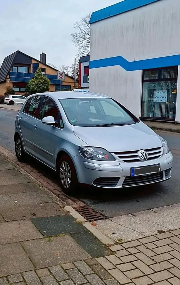 Gebraucht VW Golf IV 105 PS (77 kW) 2005 Grau Kleinwagen