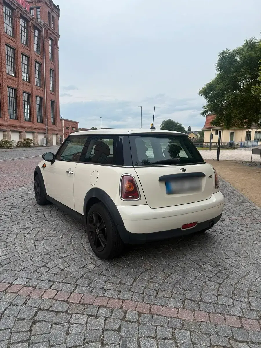Gebraucht Mini ONE 75 PS (55 kW) 2009 Weiß Kleinwagen