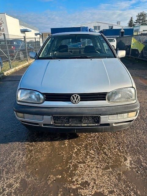 Silber Gebraucht 1994 VW Golf III | 1.290 € - Bild 1/4