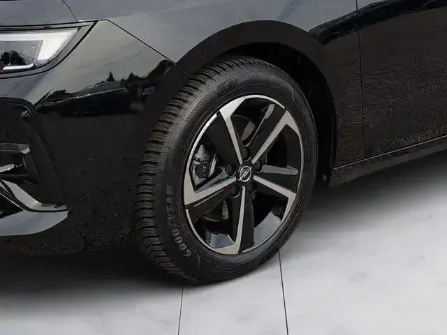 Gebraucht Opel Astra S 131 PS (96 kW) 2025 Schwarz Kleinwagen