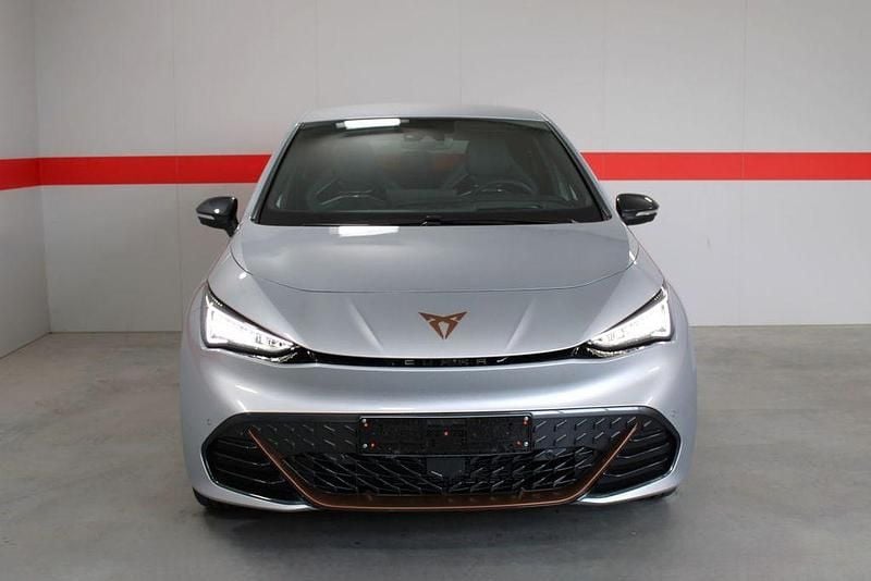 Neu Cupra Born VZ 239 kW (326 PS) 2026 Silber Kleinwagen