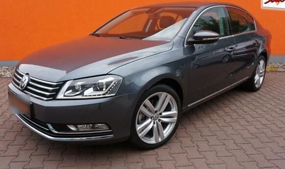 Gebraucht VW Passat Highline 177 PS (130 kW) 2011 Silber Limousine