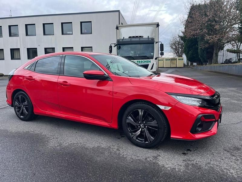 Gebraucht Honda Civic Elegance 120 PS (88 kW) 2020 Rot Limousine