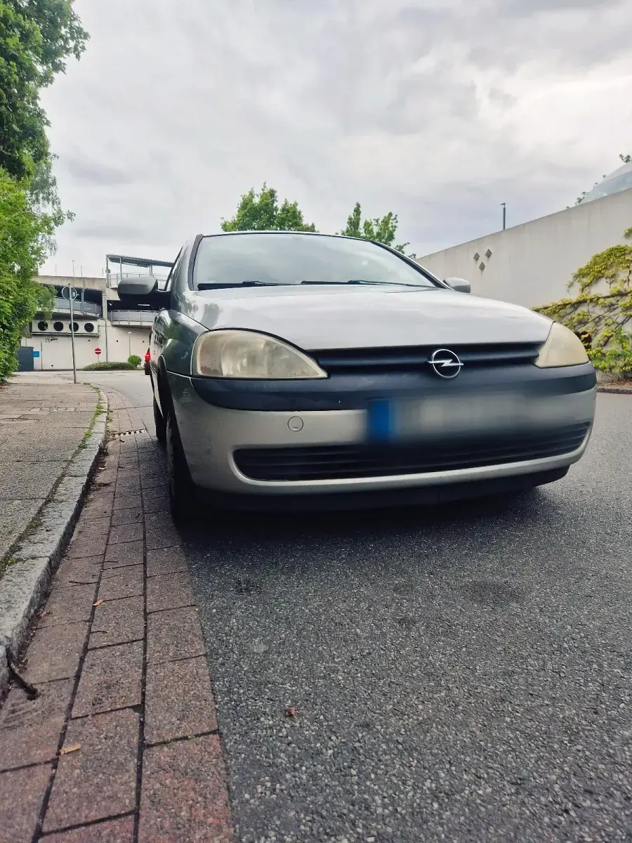 Gebraucht Opel Corsa 58 PS (42 kW) 2002 Silber Kleinwagen