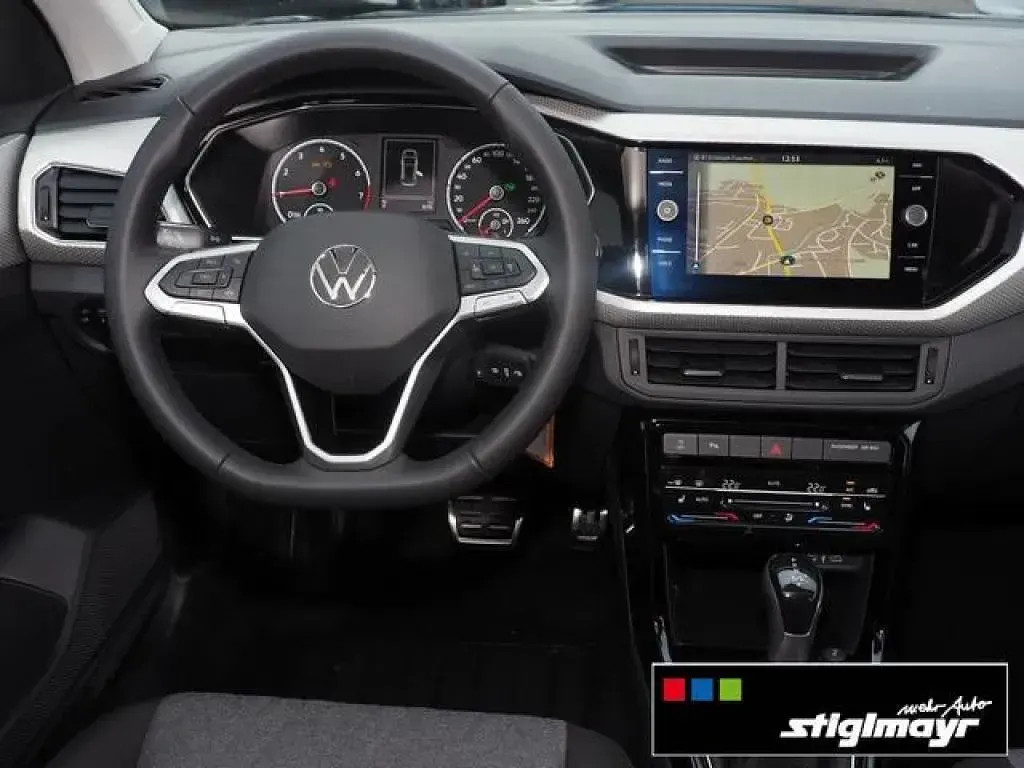 Używany VW T-Cross Move 110 KM (80 kW) 2024 Niebieski SUV