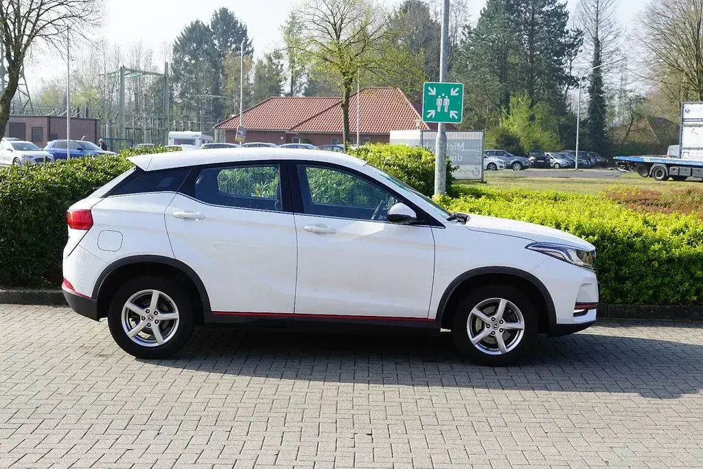 Gebraucht DFSK Fengon 106 PS (77 kW) 2021 Weiß SUV