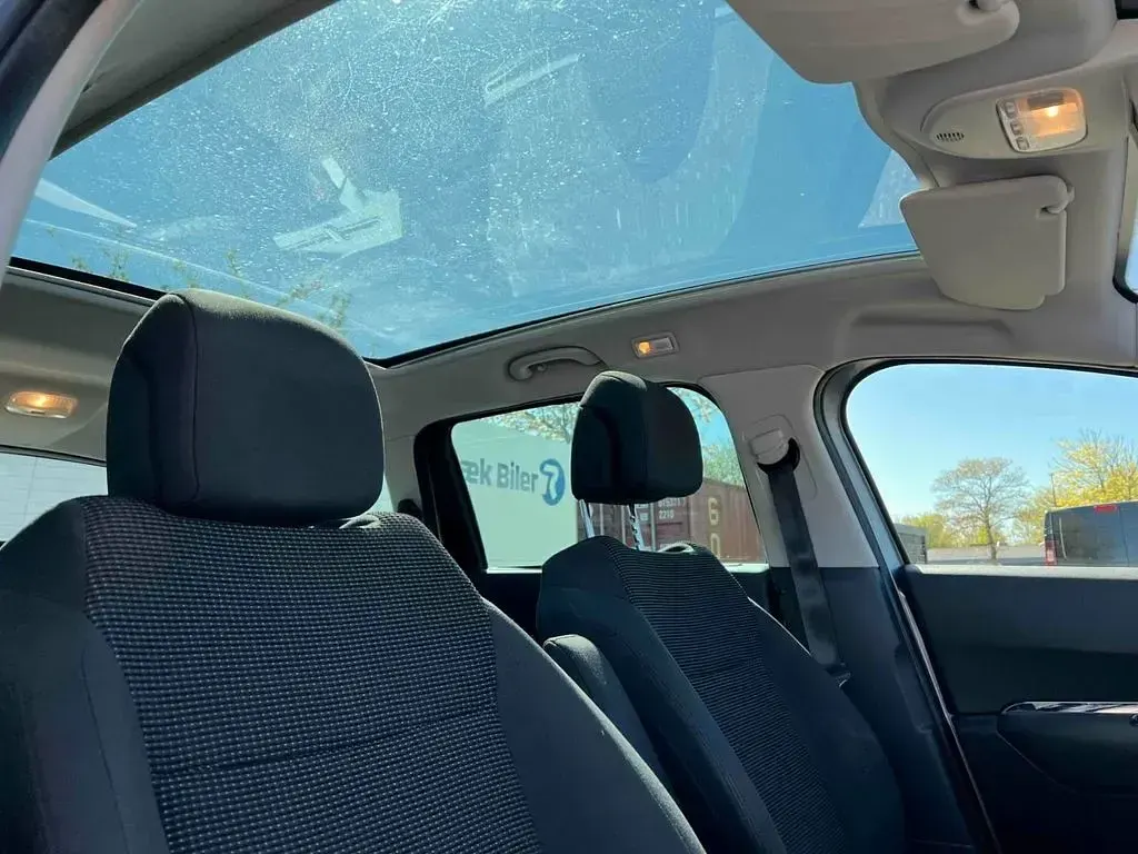 Gebraucht Peugeot 5008 Allure 150 PS (110 kW) 2014 Grau Van / Kleinbus