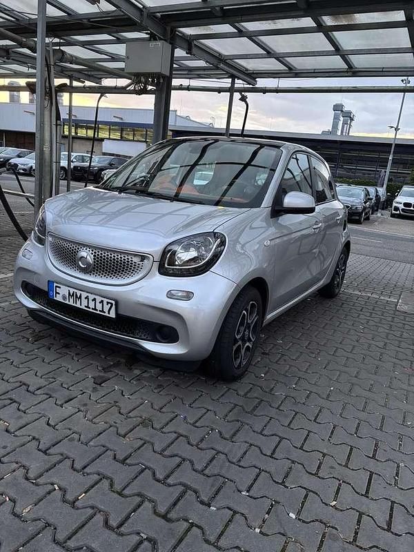 Gebraucht 2015 Smart ForFour Passion Limousine | 6.199 € (Fairer Preis) - Bild 1/4