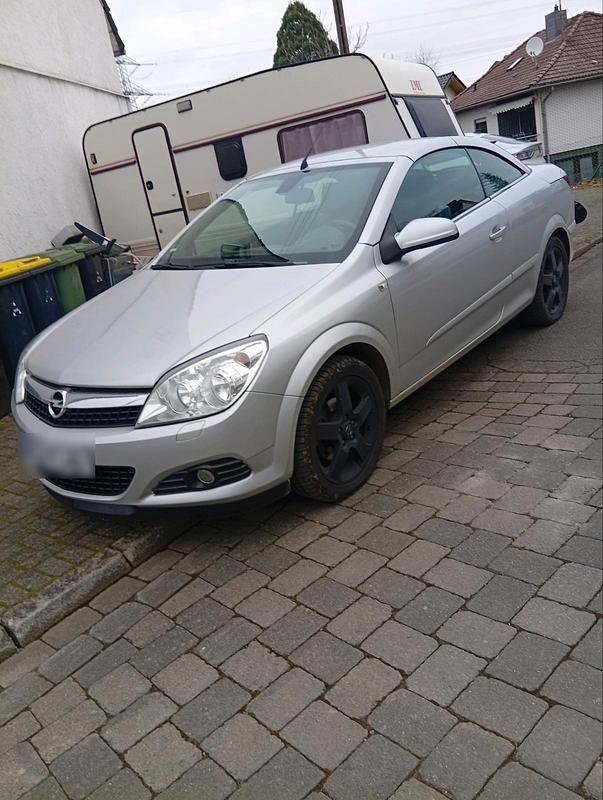 Gebraucht Opel Astra Cabriolet 140 PS (102 kW) 2008 Silber Cabrio