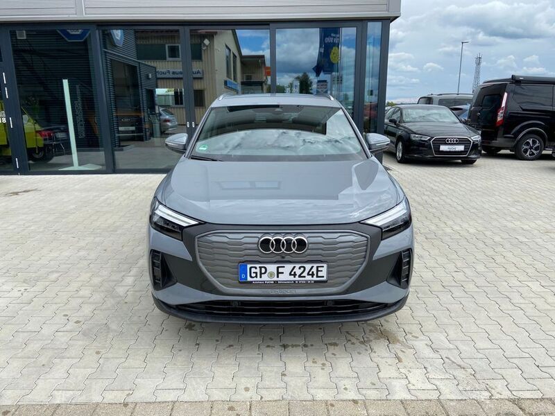 Gebraucht Audi Q4 e-tron Basis 150 kW (204 PS) 2023 Grau SUV