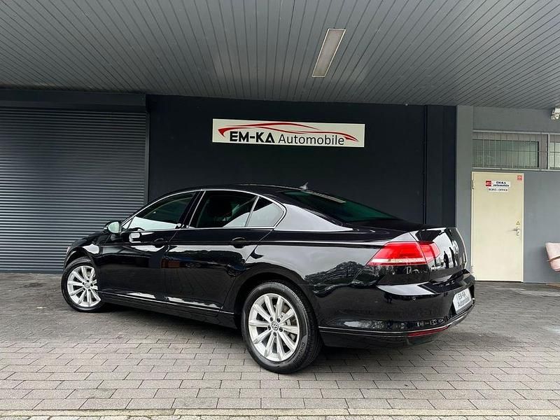 Gebraucht VW Passat Comfortline 150 PS (110 kW) 2014 Schwarz Limousine