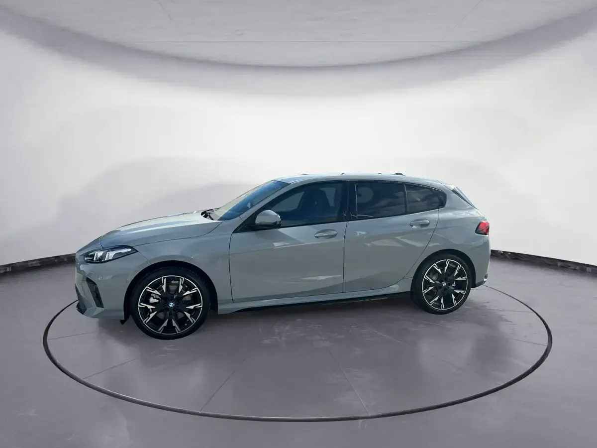 Gebraucht BMW 123 M Sport 218 PS (160 kW) 2026 Grau Kleinwagen