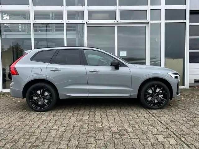Neu Volvo XC60 Plus 455 PS (334 kW) 2025 Grau SUV