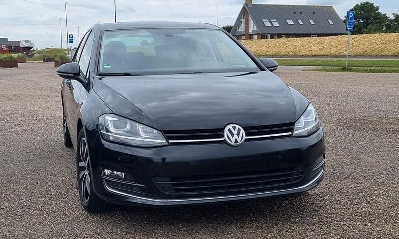 Gebraucht VW Golf Highline 150 PS (110 kW) 2016 Schwarz Limousine