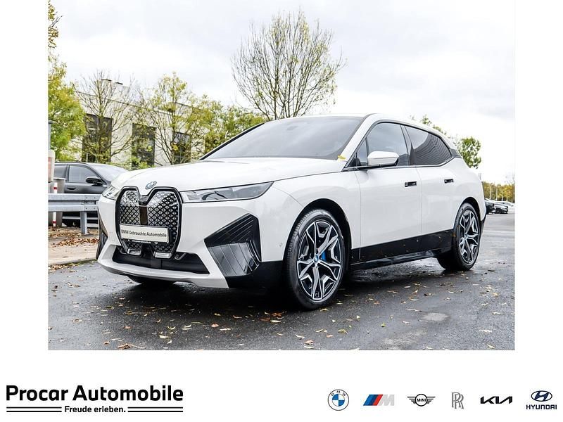 Weiß Gebraucht 2022 BMW iX M Sport SUV | 42.995 € (Guter Preis) - Bild 1/4