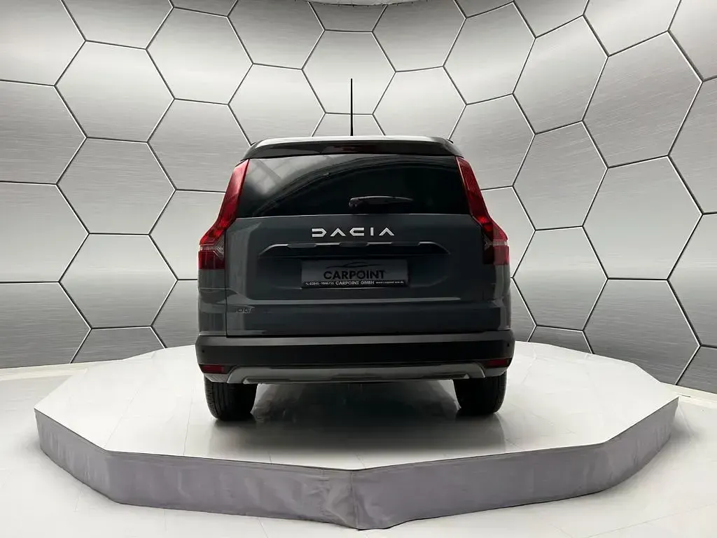 Gebraucht Dacia Jogger Expression 101 PS (74 kW) 2024 Grau Van / Kleinbus