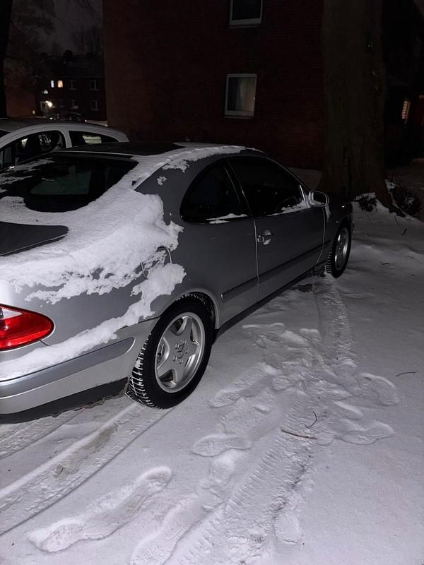 Gebraucht Mercedes CLK320 218 PS (160 kW) 1998 Silber Coupé