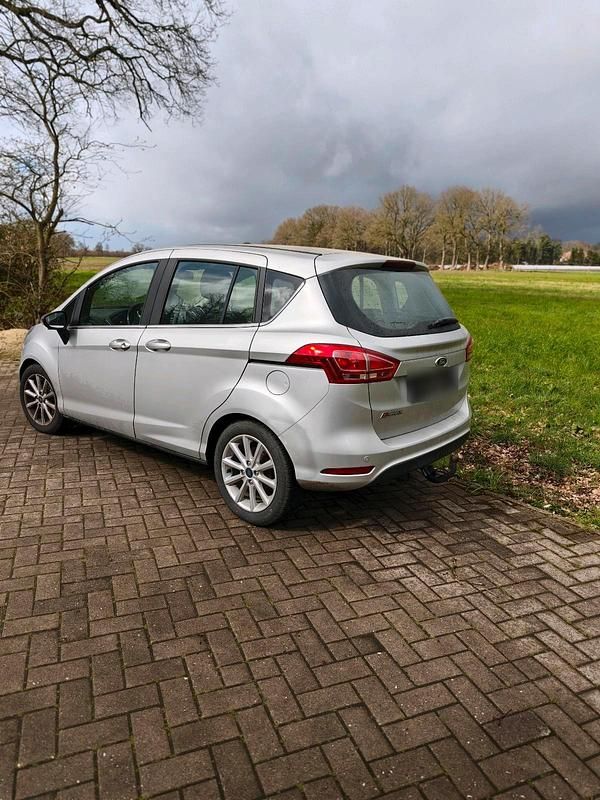 Gebraucht Ford B-MAX 105 PS (77 kW) 2015 Silber Van / Kleinbus