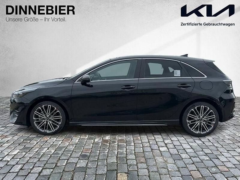 Neu Kia Ceed GT-Line 140 PS (102 kW) 2025 Schwarz Kleinwagen