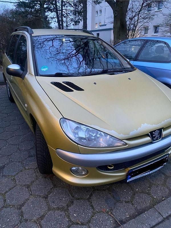 Gold Gebraucht 2003 Peugeot 206 Tendance Kombi | 2.800 € (Fairer Preis) - Bild 1/4