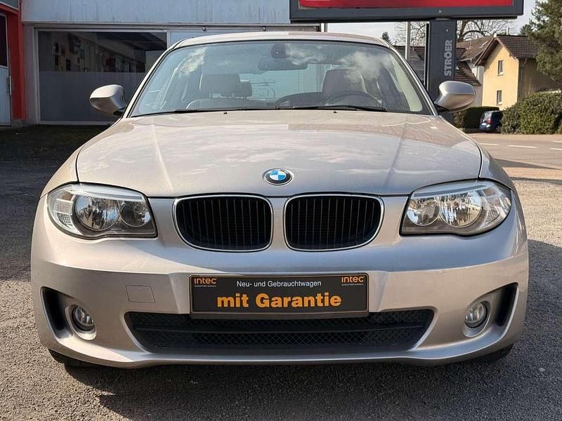 Gebraucht BMW 118 Coupé Advantage 143 PS (105 kW) 2012 Silber Coupé