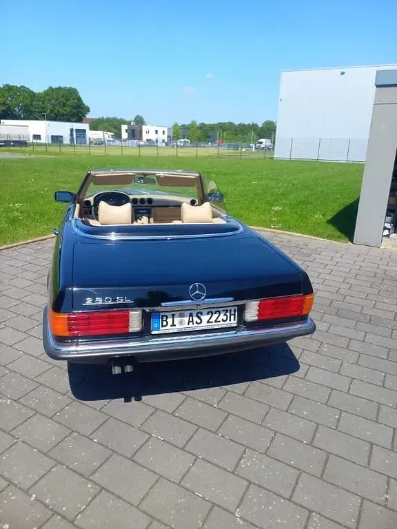 Gebraucht Mercedes SL280 179 PS (131 kW) 1975 Schwarz Cabrio