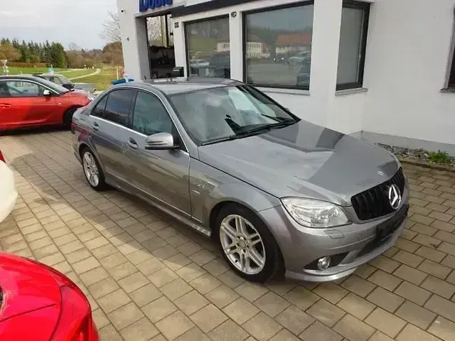 Gebraucht Mercedes C350 292 PS (214 kW) 2009 Silber Limousine