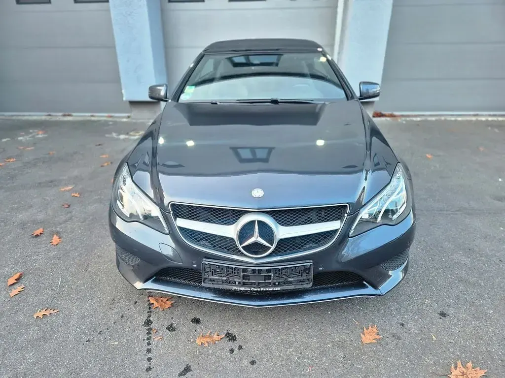 Gebraucht Mercedes E200 184 PS (135 kW) 2014 Tenoritgrau Cabrio