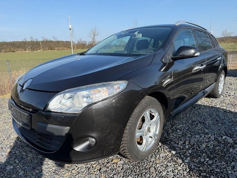 Gebraucht Renault Mégane III 131 PS (96 kW) 2010 Schwarz Kombi