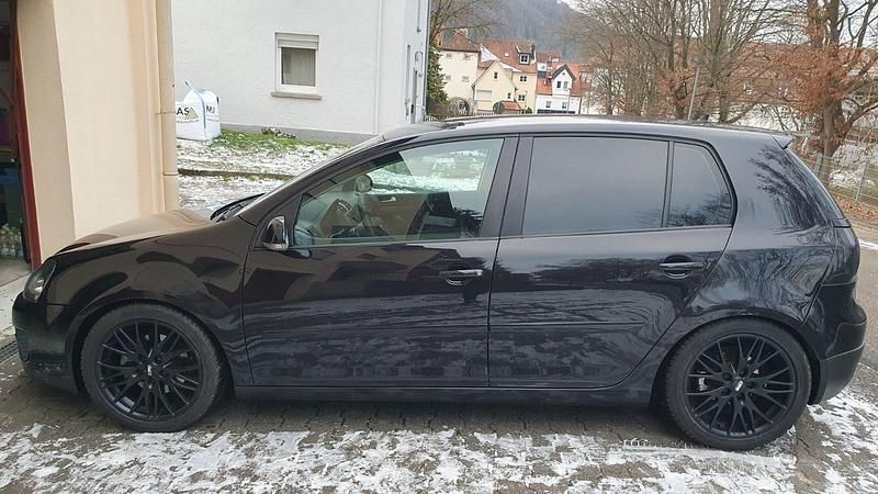 Gebraucht VW Golf GTI 122 PS (89 kW) 2008 Schwarz Limousine